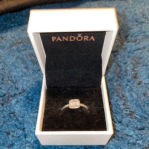 Pandora Ring
